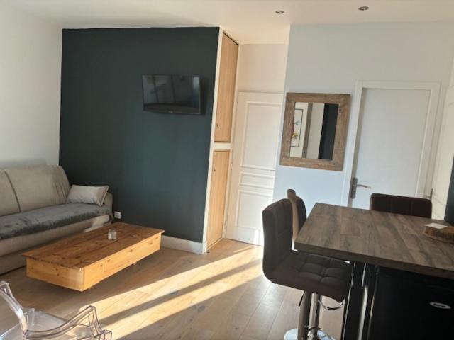 Studio Totalement Renove En Plein Centre-Ville Devant La Prefecture De Lyon Exterior foto